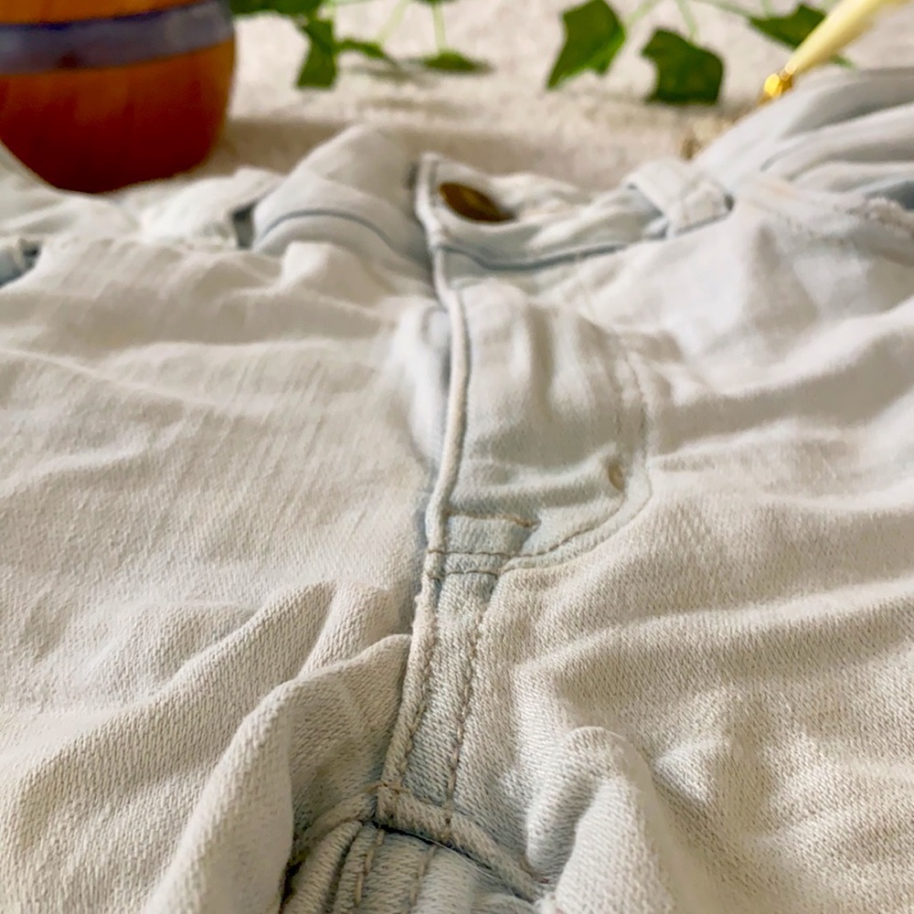 Jean shorts with rips - Picture 6 of 6